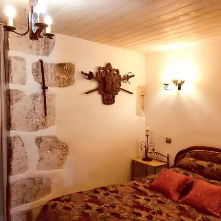 Chaleureux A 63 M² Cheminee *