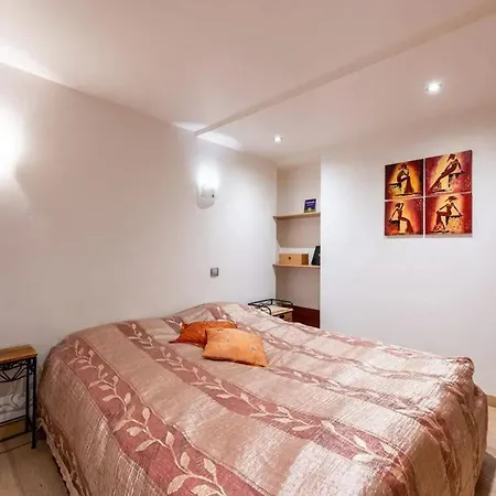 Chaleureux A 63 M² Cheminee *