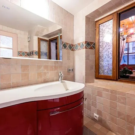 Chaleureux A 63 M² Cheminee